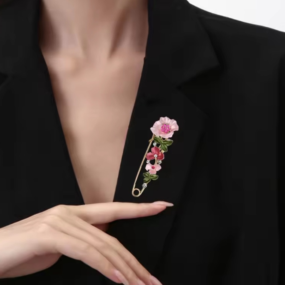 Betsey Johnson Floral Pink and Green Brooch Pin - Picture 2 of 5